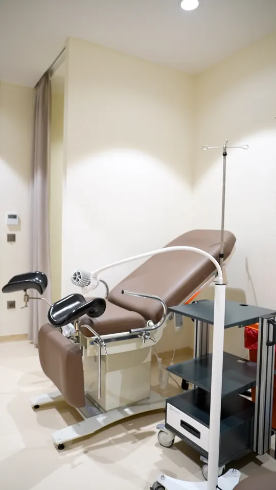 Meda Klinik, Jinekolojik muayene masası